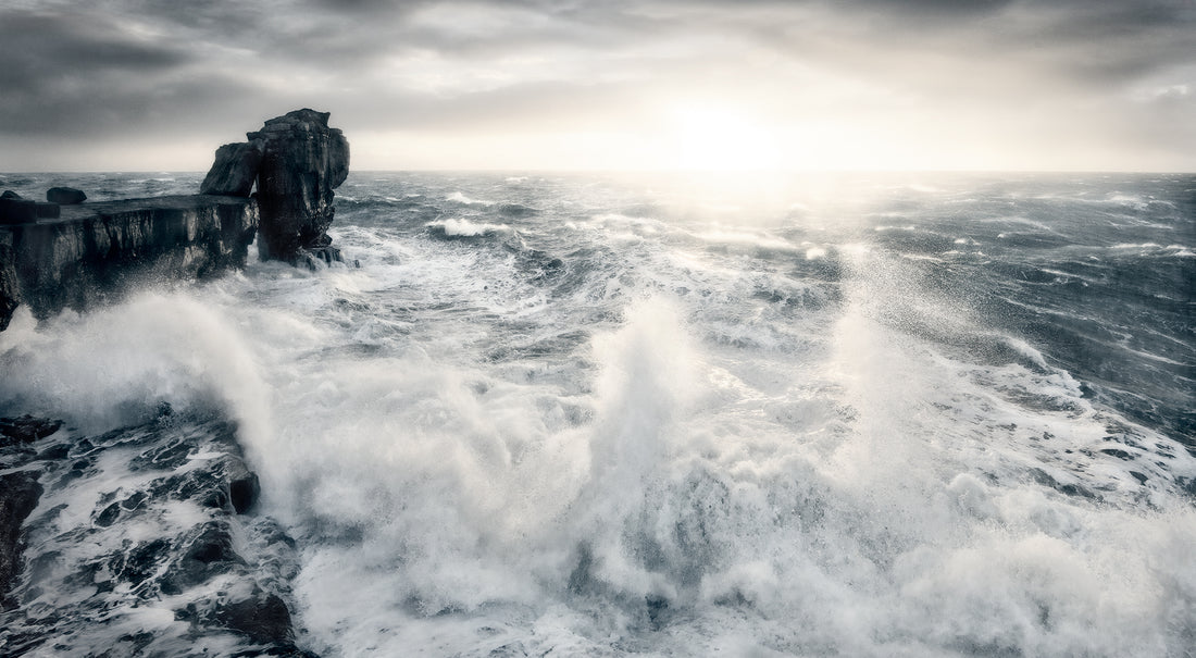 PULPIT ROCK IN A GALE